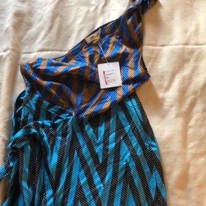 Nwt one shoulder dvf silk dress size 14.